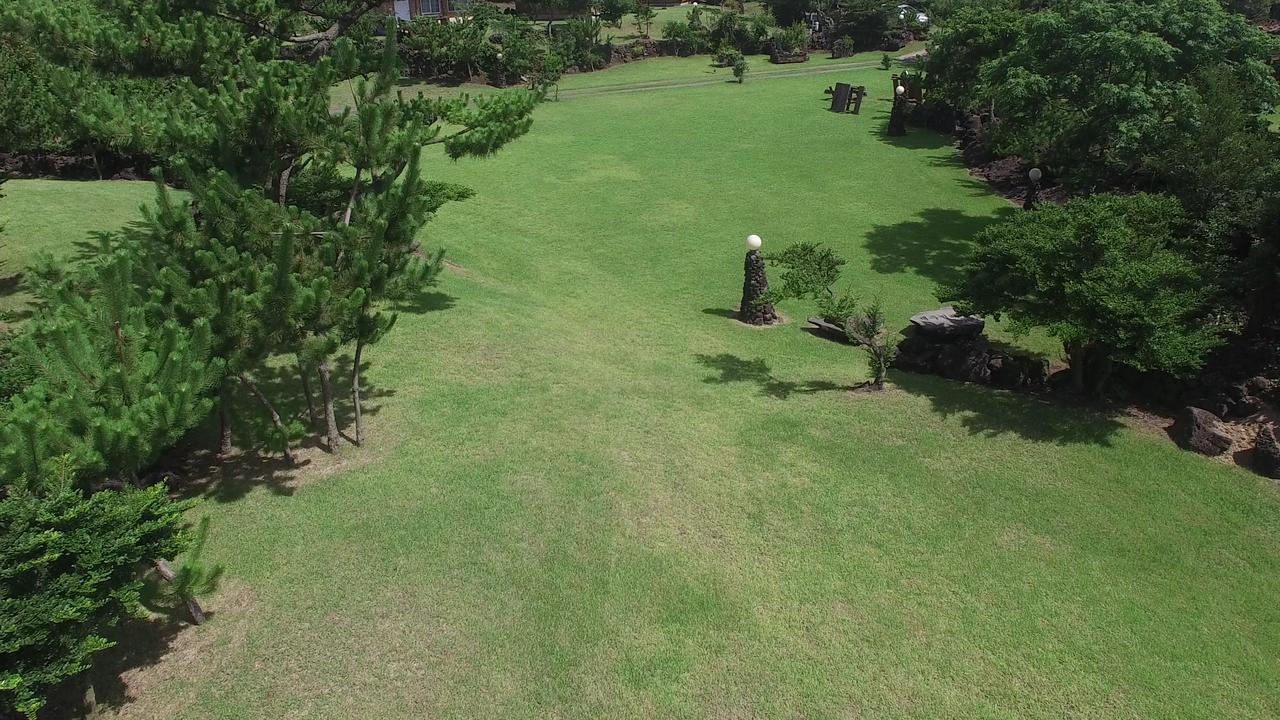 Jeju Bille Log Pension Szogüpho Kültér fotó