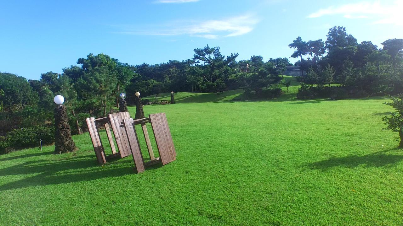 Jeju Bille Log Pension Szogüpho Kültér fotó